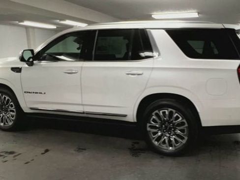 Certified 2023 GMC Yukon Denali Ultimate AWD/4WD image 6