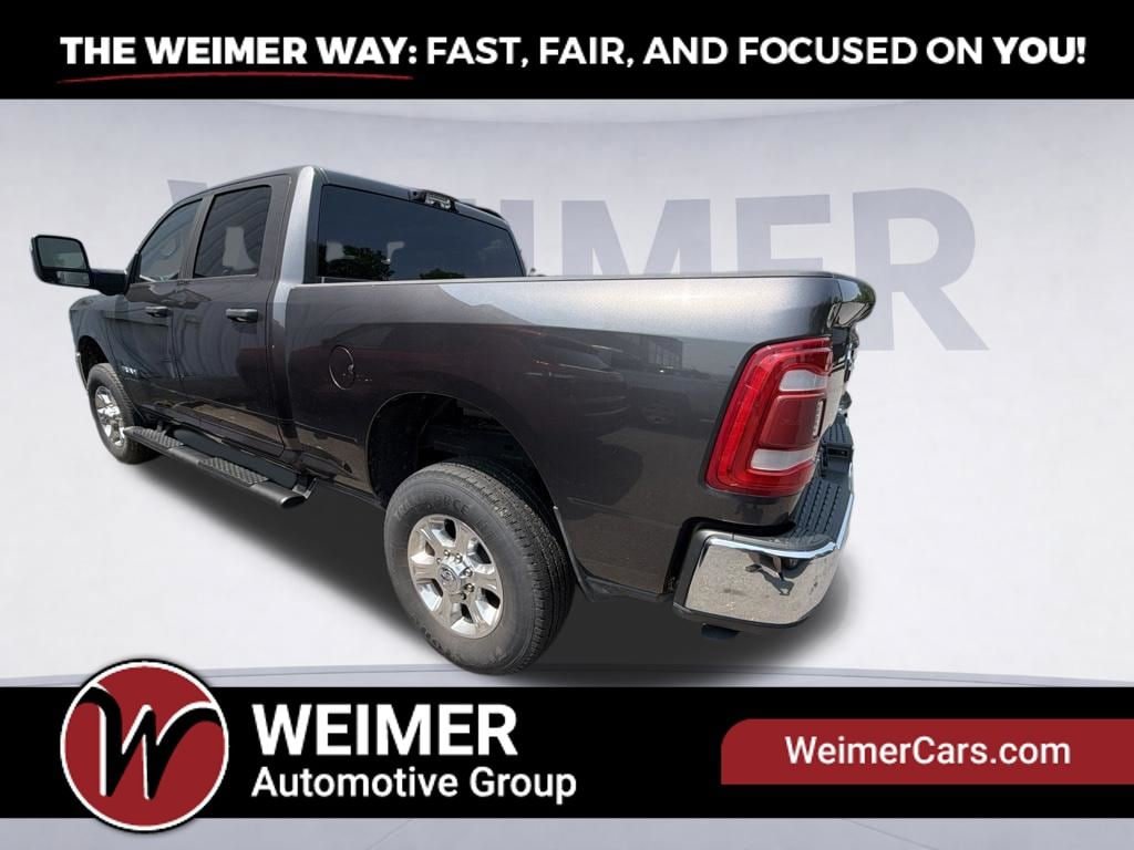 Used 2024 RAM 2500 Big Horn w/ Towing Technology Group AWD/4WD image 3