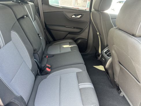 Used 2024 Chevrolet Blazer LT w/ Convenience Package FWD image 7
