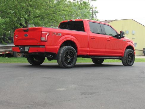Used 2015 Ford F150 XLT w/ Equipment Group 302A Luxury AWD/4WD image 6