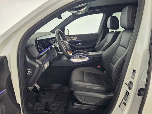 Used 2023 Mercedes-Benz GLS 450 4MATIC image 22