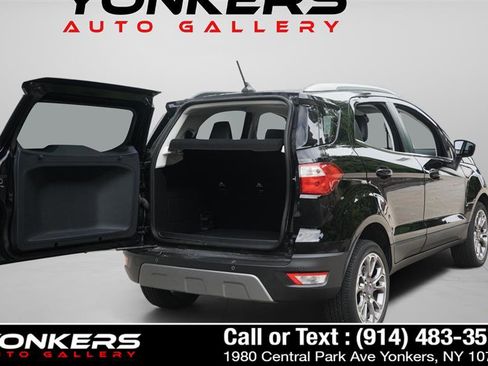 Used 2021 Ford EcoSport Titanium image 9