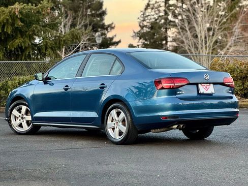 Used 2017 Volkswagen Jetta S w/ Jetta S Cold Weather Package image 2