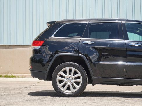 Used 2017 Jeep Grand Cherokee Limited AWD/4WD image 15