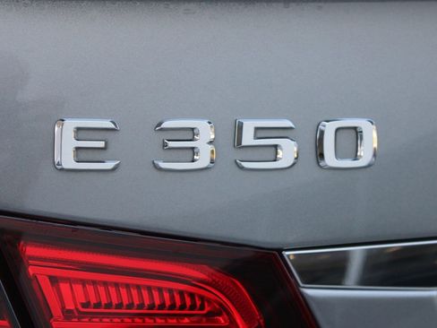 Used 2014 Mercedes-Benz E 350 Sedan image 20