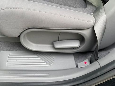 Used 2025 Hyundai Ioniq 5 SE image 16