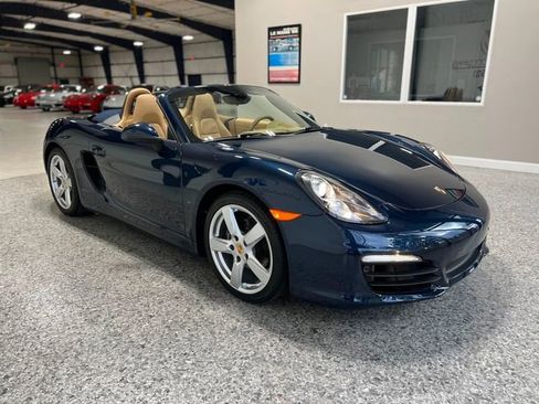 Used 2016 Porsche Boxster image 12