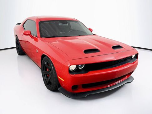Used 2019 Dodge Challenger SRT Hellcat RWD image 7