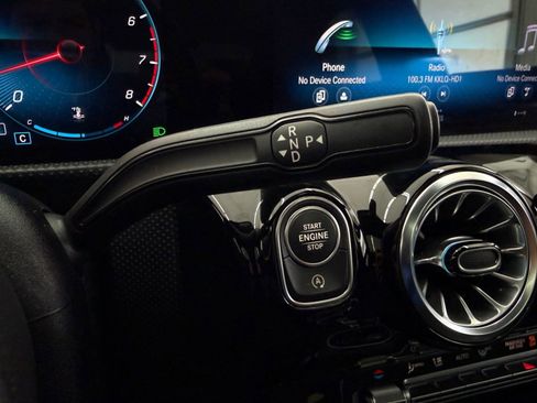 Used 2022 Mercedes-Benz CLA 250 image 16