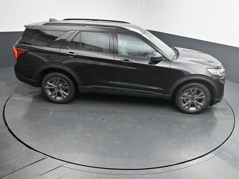 New 2026 Ford Explorer Active w/ Active Comfort Package image 23