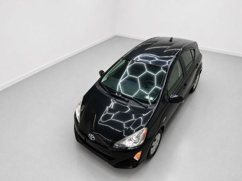 Used 2016 Toyota Prius C Two FWD image 30
