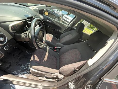 Used 2018 Chevrolet Sonic LT FWD image 4