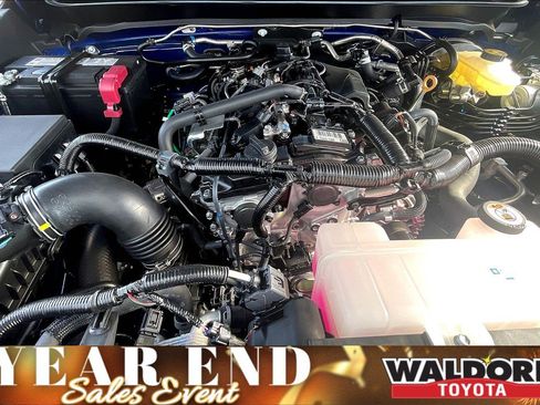 New 2025 Toyota Tacoma TRD Off-Road image 14