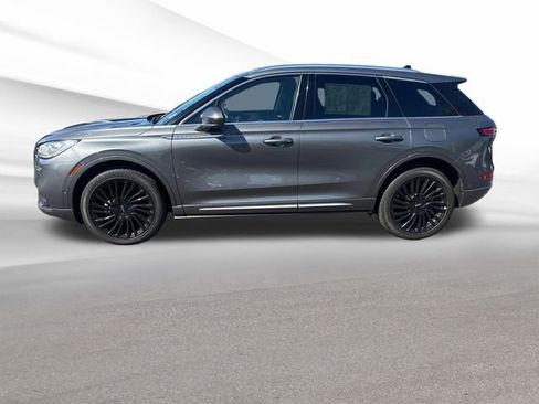 Used 2022 Lincoln Corsair Reserve w/ Equipment Group 201A AWD/4WD image 2