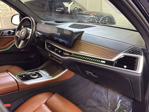 Used 2024 BMW X5 M60i AWD/4WD image 20