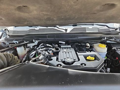 Used 2025 RAM 2500 Laramie AWD/4WD image 28