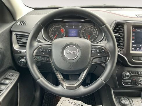Used 2021 Jeep Cherokee Trailhawk AWD/4WD image 13