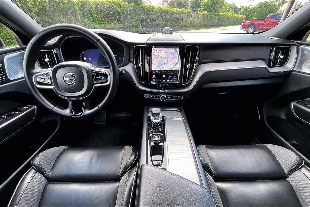 Certified 2023 Volvo XC60 T8 Polestar AWD/4WD image 20