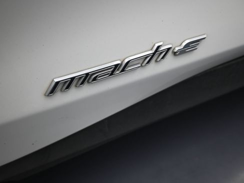Used 2023 Ford Mustang Mach-E Select image 12