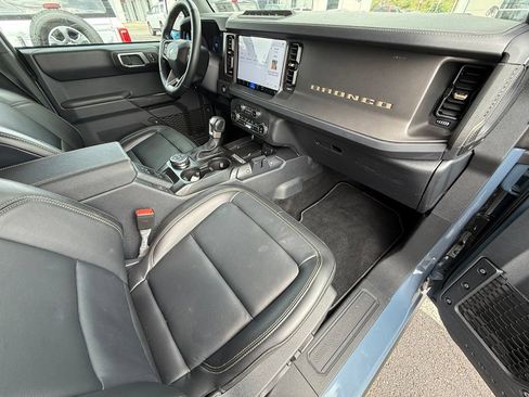 Certified 2025 Ford Bronco Badlands AWD/4WD image 23