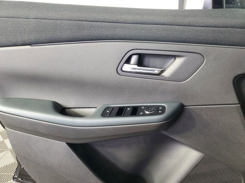 New 2026 Nissan Leaf SV+ w/ Floor Mat Package (SV+) image 26