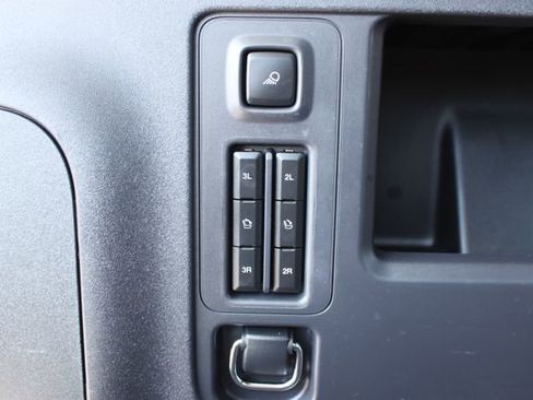 Used 2025 Ford Expedition Tremor AWD/4WD image 57