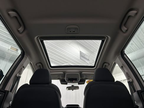 Used 2023 Subaru Forester Premium image 24