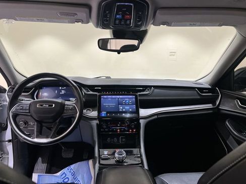 Used 2021 Jeep Grand Cherokee L Limited AWD/4WD image 19