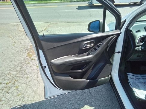 Used 2017 Chevrolet Trax LS image 15