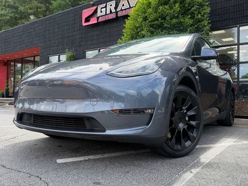 Used 2021 Tesla Model Y Long Range AWD/4WD image 2