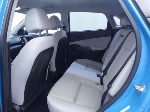 Used 2022 Hyundai Kona SEL FWD image 22