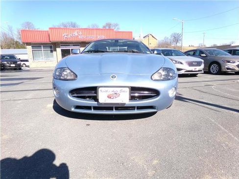 Used 2006 Jaguar XK8 Convertible image 21
