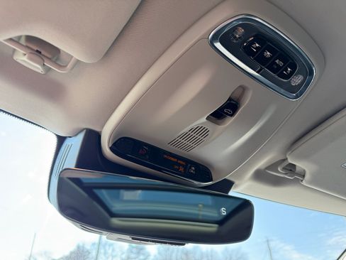 Used 2019 Volvo XC90 T6 Momentum w/ Protection Package Premier image 14