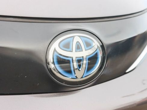 Used 2023 Toyota Sienna LE image 11