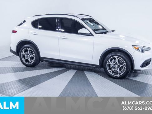 Used 2022 Alfa Romeo Stelvio Sprint image 12