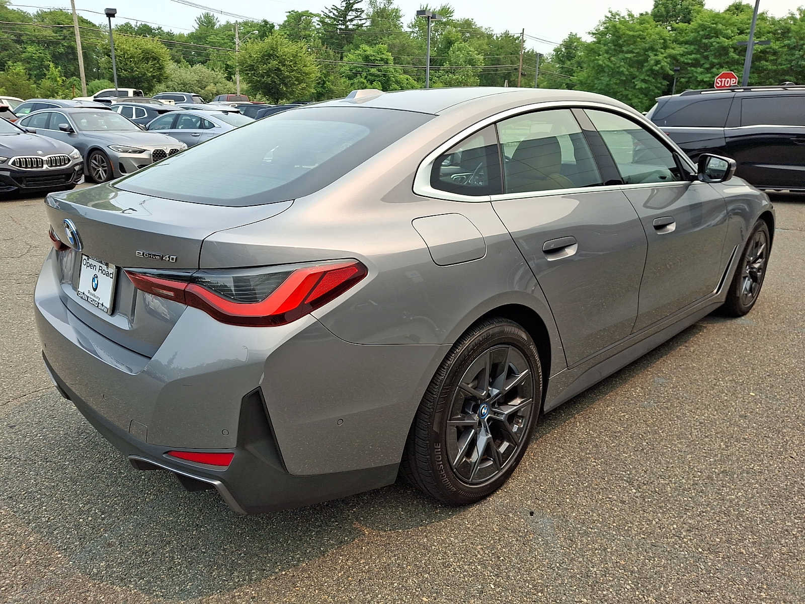 Used 2024 BMW i4 eDrive40 w/ Premium Package RWD image 7