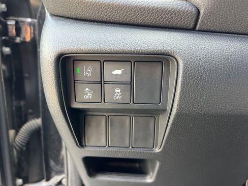 Used 2017 Honda CR-V Touring image 10