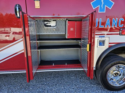 Used 2016 Ford F450 XLT image 15