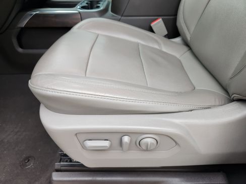 Used 2019 GMC Sierra 1500 SLT image 25