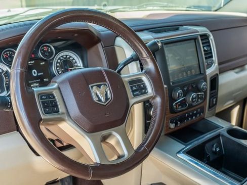 Used 2014 RAM 2500 Laramie w/ Convenience Group image 24