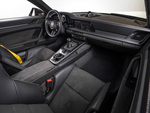 Used 2024 Porsche 911 GT3 RWD image 46
