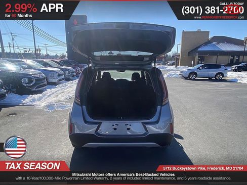 Used 2023 Kia Soul LX w/ LX Technology Package image 8