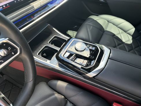 Certified 2023 BMW 740i RWD image 24