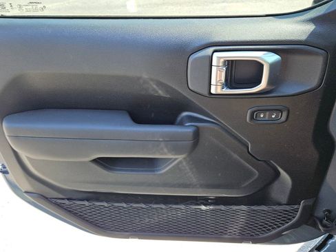 New 2026 Jeep Gladiator Sport image 24