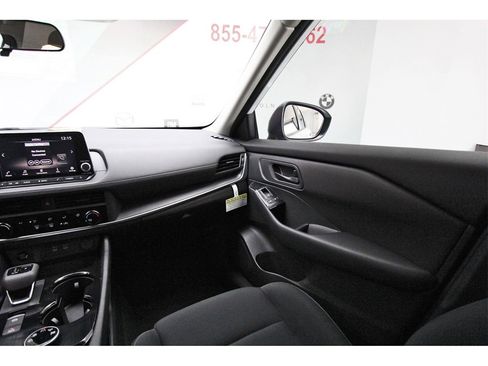 Certified 2024 Nissan Rogue S image 8