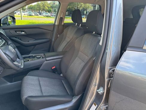 Used 2025 Nissan Rogue SV AWD/4WD image 31