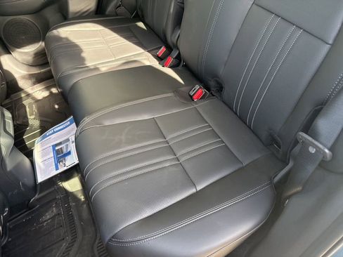 Used 2025 Honda HR-V EX-L image 38