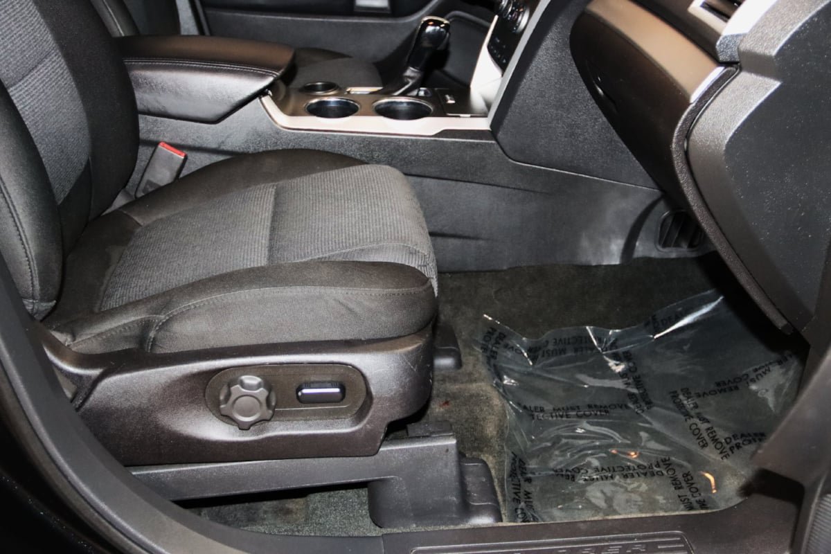 Used 2014 Ford Explorer XLT FWD image 44