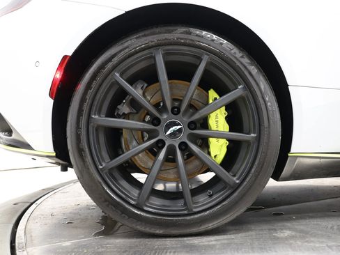 Used 2020 Aston Martin DB11 AMR image 83