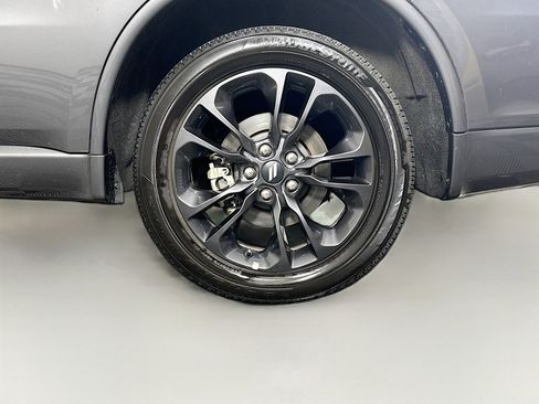 Used 2025 Dodge Durango GT AWD/4WD image 11
